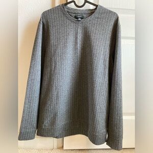 Men’s Alfani crewneck pull over sweatshirt size Medium.